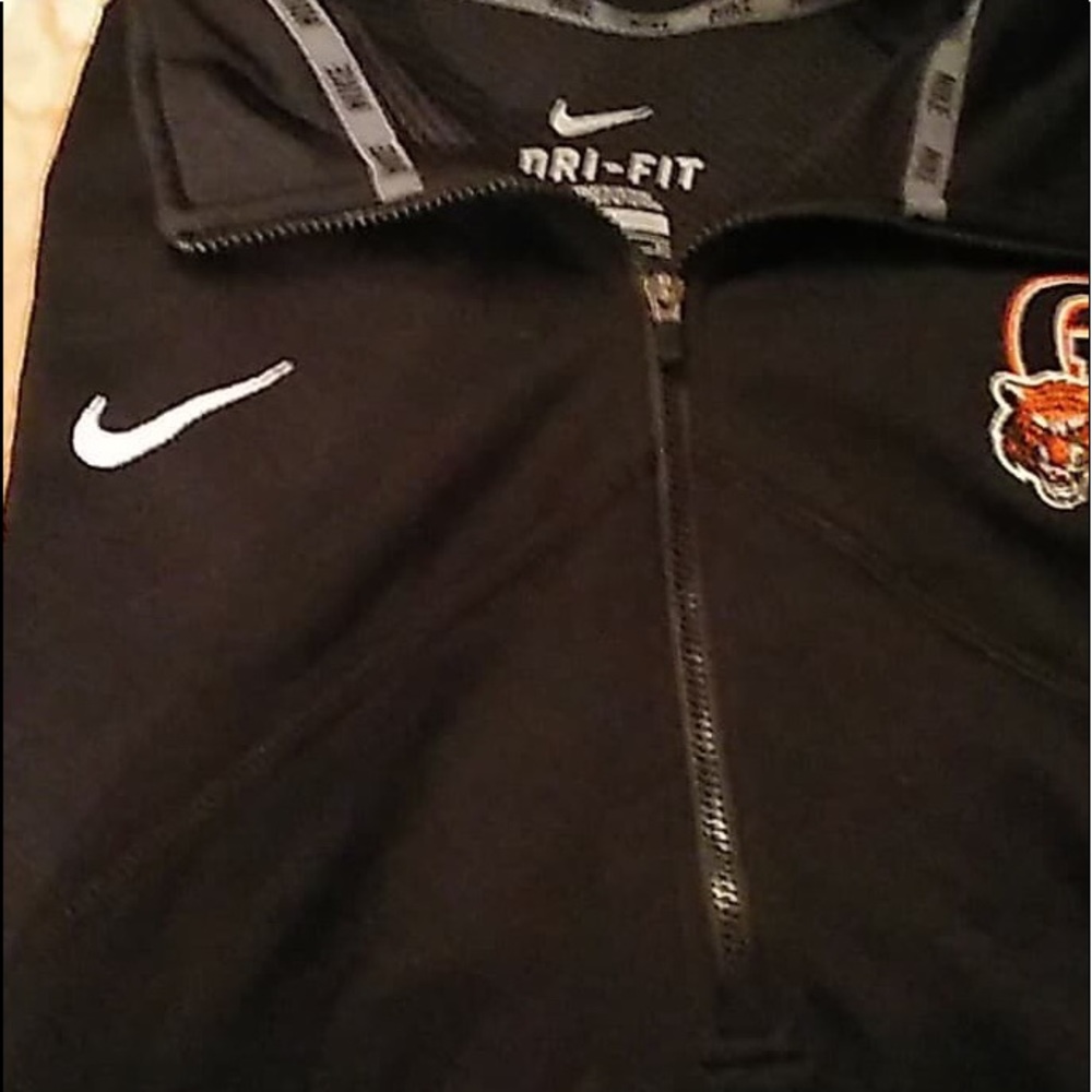 SOLD!! Nike jacket